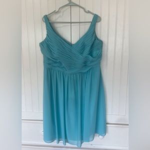 David’s Bridal Short Chiffon V-neck Dress with Ruching